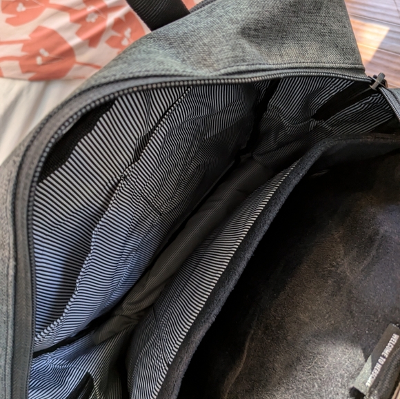 Herschel Convertible Tote / Backpack Bag - Picture 5 of 6